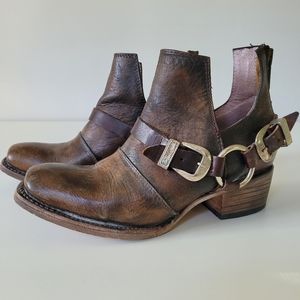 Freebird by Steven "Truce" Brown Booties sz 8